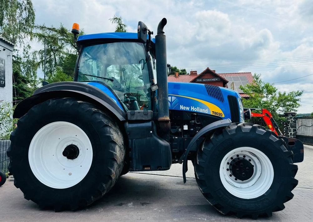 New Holland T8020 - Tractor: foto 3 New Holland T8020 - Tractor: foto 3