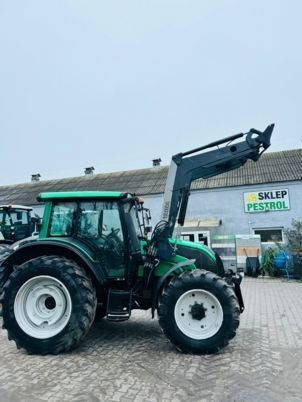 Valtra N101 - Tractor: foto 3 Valtra N101 - Tractor: foto 3