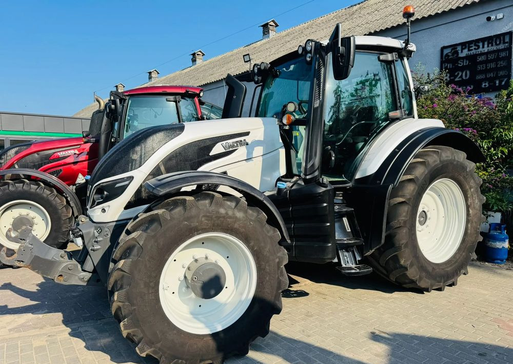 Valtra T174 UNLIMITED Versu - Tractor: foto 5 Valtra T174 UNLIMITED Versu - Tractor: foto 5