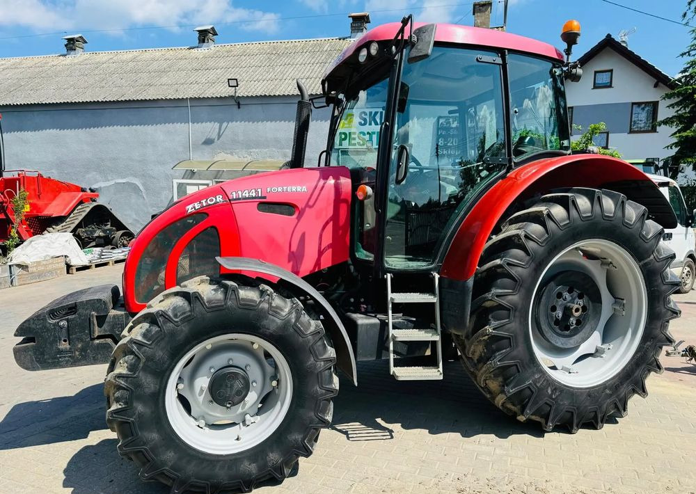 Zetor FORTERRA 11441 - Tractor: foto 2 Zetor FORTERRA 11441 - Tractor: foto 2