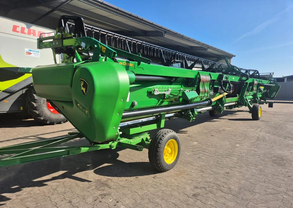 John Deere 640 EX PF635 - Cabezal de grano: foto 1 John Deere 640 EX PF635 - Cabezal de grano: foto 1