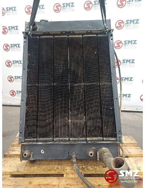 Caterpillar Occ radiator D6M Caterpillar - Radiador: foto 1 Caterpillar Occ radiator D6M Caterpillar - Radiador: foto 1