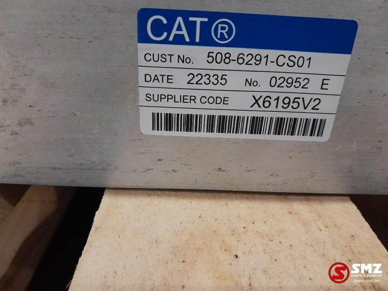 Caterpillar Radiator + hydraulic oil cooler Caterpillar - Radiador para Equipo de manutención: foto 5 Caterpillar Radiator + hydraulic oil cooler Caterpillar - Radiador para Equipo de manutención: foto 5