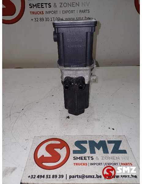 DAF Occ AdBluepomp DAF - Procesamiento de combustible para Camión: foto 4 DAF Occ AdBluepomp DAF - Procesamiento de combustible para Camión: foto 4