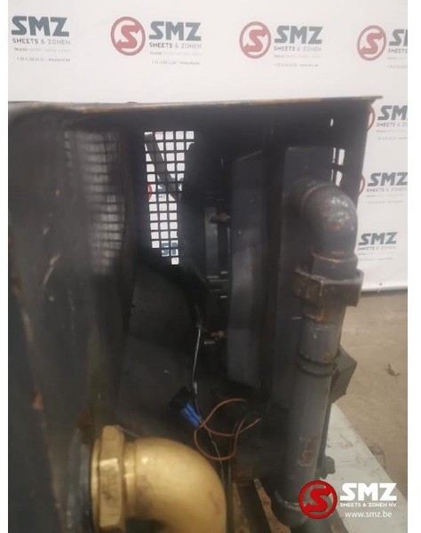 Diversen Occ Hydraulische tank met ventilator - Depósito hidráulico para Camión: foto 2 Diversen Occ Hydraulische tank met ventilator - Depósito hidráulico para Camión: foto 2