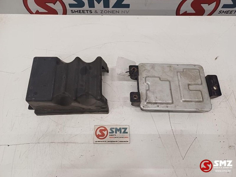 Iveco Occ ECU Front Frame Computer Iveco - Unidad de control para Camión: foto 2 Iveco Occ ECU Front Frame Computer Iveco - Unidad de control para Camión: foto 2