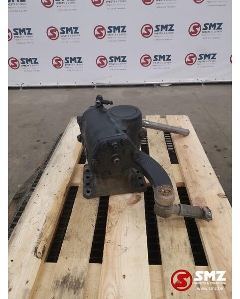 Iveco Occ Stuurhuis Iveco Stralis - Caja de dirección para Camión: foto 2 Iveco Occ Stuurhuis Iveco Stralis - Caja de dirección para Camión: foto 2