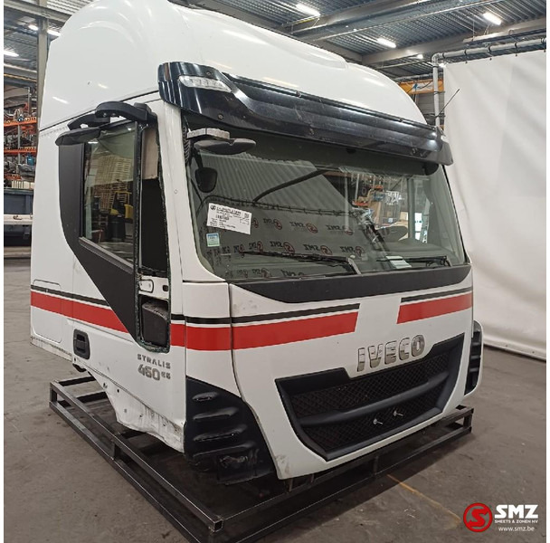 Iveco Occ cabine compleet Stralis Hi-Way Iveco - Cabina e interior para Camión: foto 1 Iveco Occ cabine compleet Stralis Hi-Way Iveco - Cabina e interior para Camión: foto 1