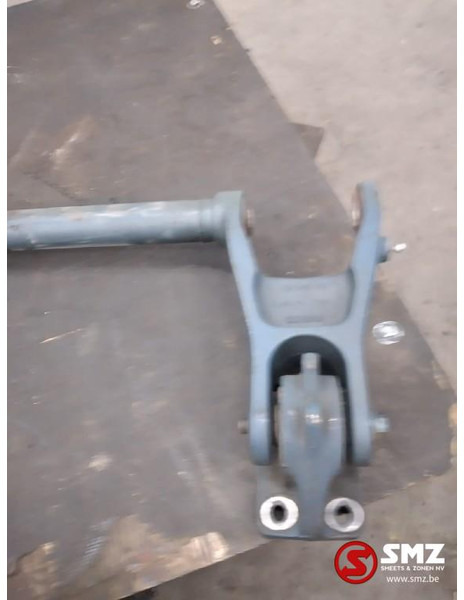 Iveco Occ cabinekantelbeugel Iveco - Suspensión de cabina para Camión: foto 2 Iveco Occ cabinekantelbeugel Iveco - Suspensión de cabina para Camión: foto 2