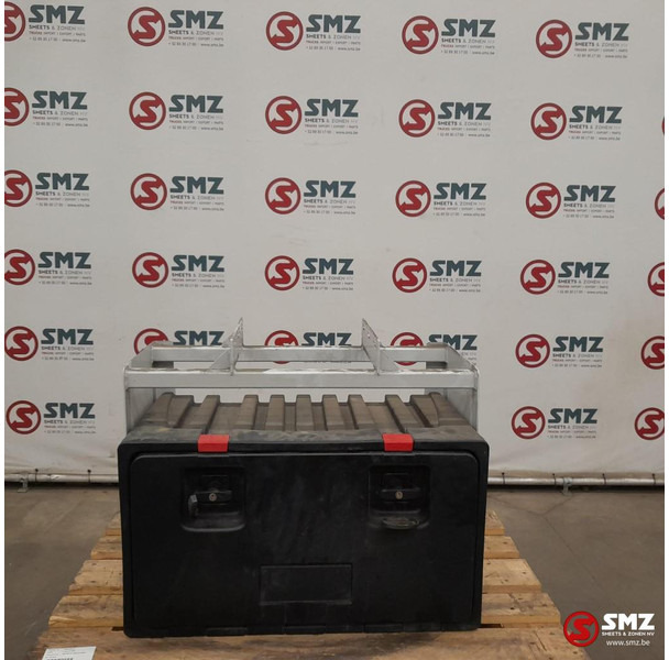 Iveco Occ gereedschapskoffer 175L Iveco - Bastidor/ Chasis para Camión: foto 1 Iveco Occ gereedschapskoffer 175L Iveco - Bastidor/ Chasis para Camión: foto 1