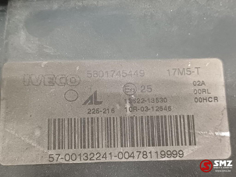 Iveco Occ koplamp links Iveco - Faro delantero para Camión: foto 3 Iveco Occ koplamp links Iveco - Faro delantero para Camión: foto 3
