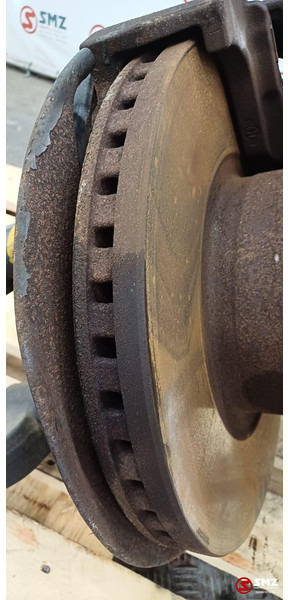 Iveco Occ wielnaaf + remklauw rechts meeloopas Iveco - Dirección para Camión: foto 4 Iveco Occ wielnaaf + remklauw rechts meeloopas Iveco - Dirección para Camión: foto 4