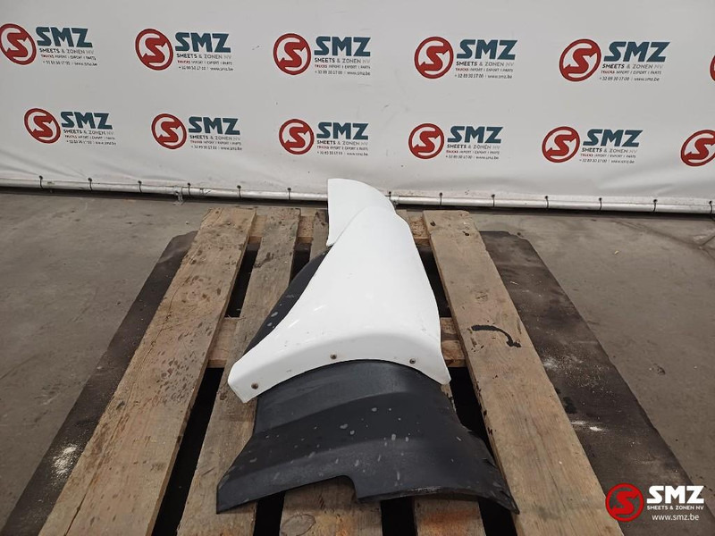 Iveco Occ windgeleider links Iveco - Cabina e interior para Camión: foto 3 Iveco Occ windgeleider links Iveco - Cabina e interior para Camión: foto 3