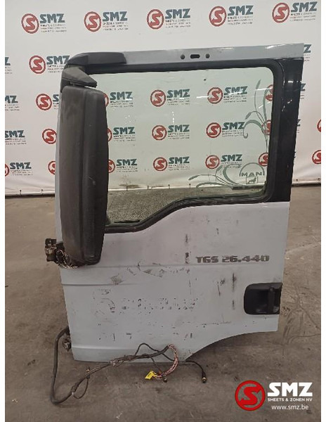 MAN Occ deur links MAN - Puerta y piezas para Camión: foto 1 MAN Occ deur links MAN - Puerta y piezas para Camión: foto 1