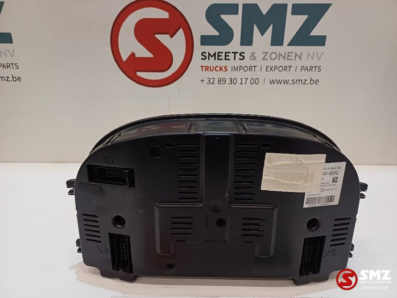 MAN Occ instrumentenpaneel MAN - Salpicadero para Camión: foto 2 MAN Occ instrumentenpaneel MAN - Salpicadero para Camión: foto 2