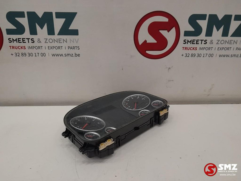 MAN Occ instrumentenpaneel MAN - Salpicadero para Camión: foto 3 MAN Occ instrumentenpaneel MAN - Salpicadero para Camión: foto 3