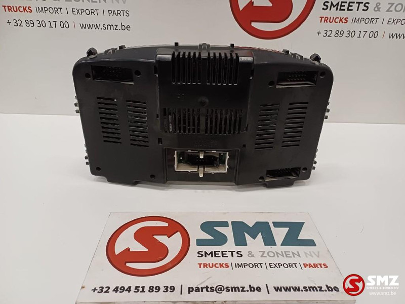 MAN Occ instrumentenpaneel MAN - Salpicadero para Camión: foto 2 MAN Occ instrumentenpaneel MAN - Salpicadero para Camión: foto 2