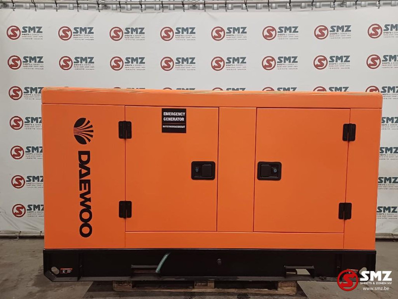 Daewoo Occ stroomgroep DAGFS-25 25KVA Daewoo - Maquinaria de construcción: foto 2 Daewoo Occ stroomgroep DAGFS-25 25KVA Daewoo - Maquinaria de construcción: foto 2