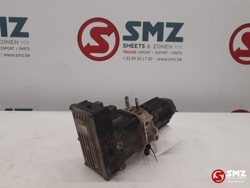 Mercedes-Benz Occ AdBluepomp Mercedes - Procesamiento de combustible para Camión: foto 1 Mercedes-Benz Occ AdBluepomp Mercedes - Procesamiento de combustible para Camión: foto 1