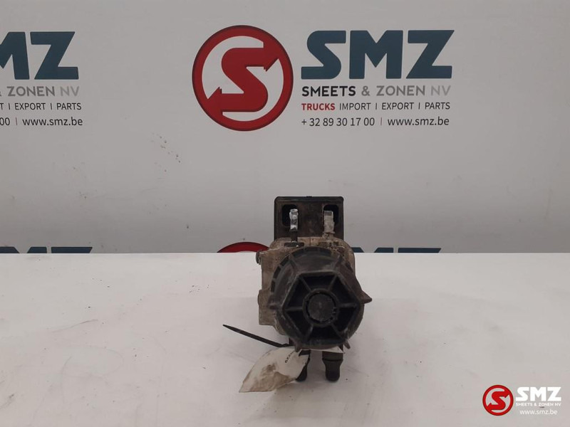 Mercedes-Benz Occ AdBluepomp Mercedes - Procesamiento de combustible para Camión: foto 2 Mercedes-Benz Occ AdBluepomp Mercedes - Procesamiento de combustible para Camión: foto 2