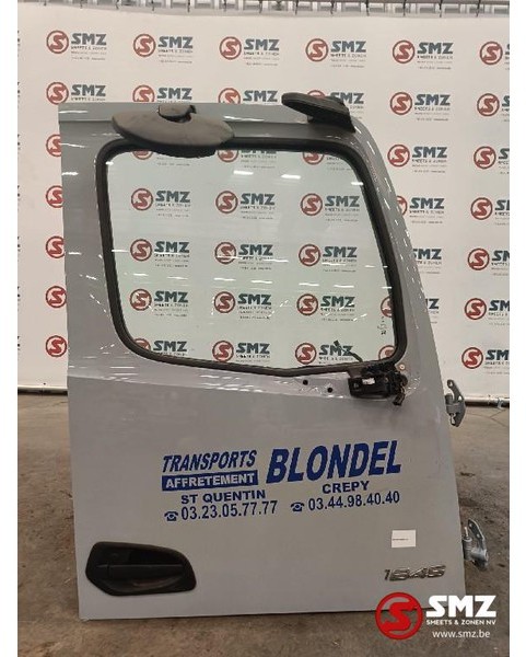 Mercedes-Benz Occ Deur rechts Actros MP4 - Puerta y piezas para Camión: foto 1 Mercedes-Benz Occ Deur rechts Actros MP4 - Puerta y piezas para Camión: foto 1