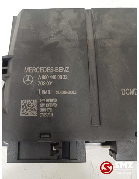 Mercedes-Benz Occ ECU linkerdeur besturingseenheid Mercedes - Unidad de control para Camión: foto 3 Mercedes-Benz Occ ECU linkerdeur besturingseenheid Mercedes - Unidad de control para Camión: foto 3