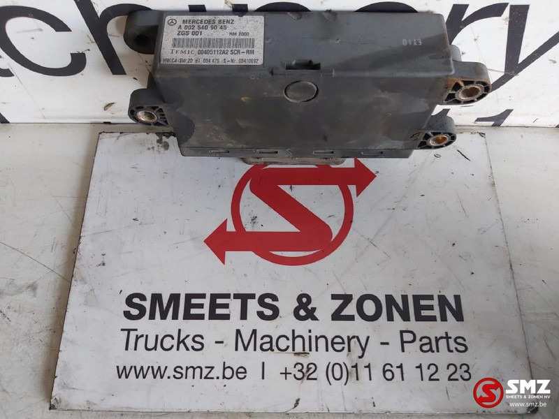 Mercedes-Benz Occ Ecu AdBlue Mercedes Atego 1224L - Unidad de control para Camión: foto 1 Mercedes-Benz Occ Ecu AdBlue Mercedes Atego 1224L - Unidad de control para Camión: foto 1