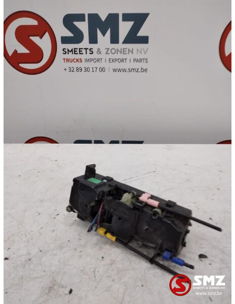 Mercedes-Benz Occ aircopaneel Mercedes Atego - Calefacción/ Ventilación para Camión: foto 2 Mercedes-Benz Occ aircopaneel Mercedes Atego - Calefacción/ Ventilación para Camión: foto 2