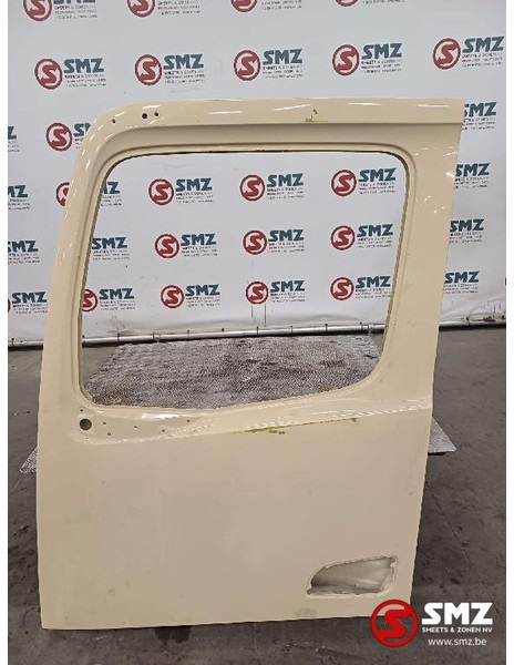 Mercedes-Benz Occ deur links Mercedes Antos - Puerta y piezas para Camión: foto 1 Mercedes-Benz Occ deur links Mercedes Antos - Puerta y piezas para Camión: foto 1