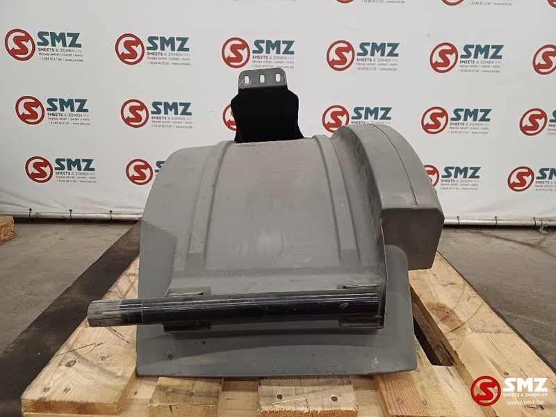 Mercedes-Benz Occ spatbord linksvooraan Mercedes - Carrocería y exterior para Camión: foto 3 Mercedes-Benz Occ spatbord linksvooraan Mercedes - Carrocería y exterior para Camión: foto 3