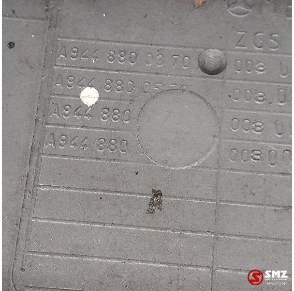 Mercedes-Benz Occ voorbumper Mercedes - Parachoques para Camión: foto 4 Mercedes-Benz Occ voorbumper Mercedes - Parachoques para Camión: foto 4