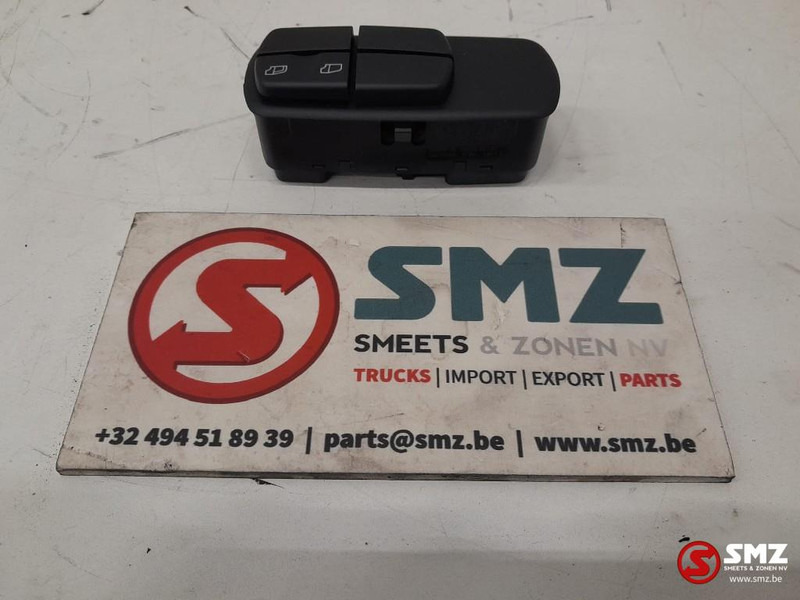 Mercedes-Benz Raamopener schakelaar passagierszijde Mercedes - Sistema eléctrico para Camión: foto 1 Mercedes-Benz Raamopener schakelaar passagierszijde Mercedes - Sistema eléctrico para Camión: foto 1