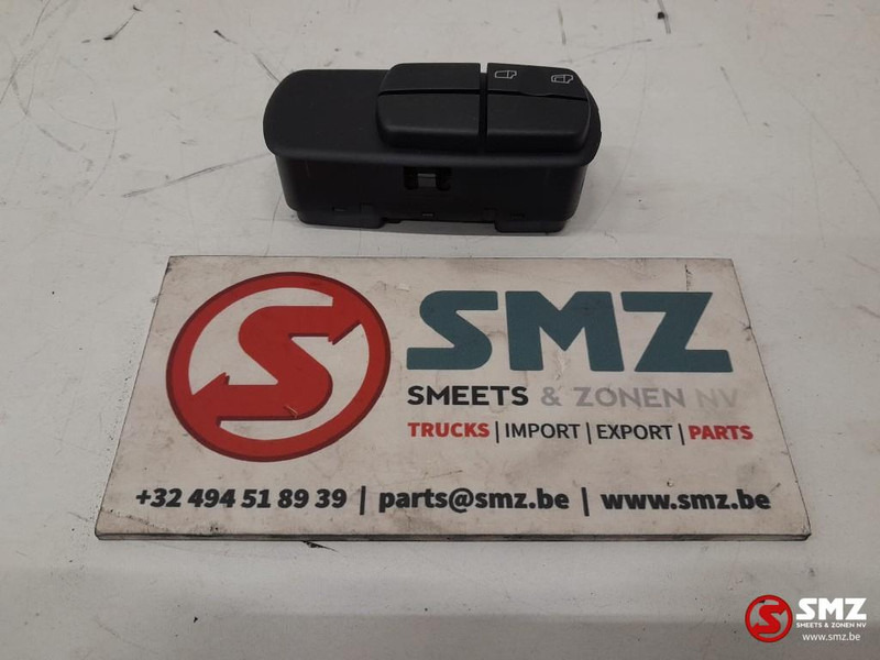 Mercedes-Benz Raamopener schakelaar passagierszijde Mercedes - Sistema eléctrico para Camión: foto 2 Mercedes-Benz Raamopener schakelaar passagierszijde Mercedes - Sistema eléctrico para Camión: foto 2