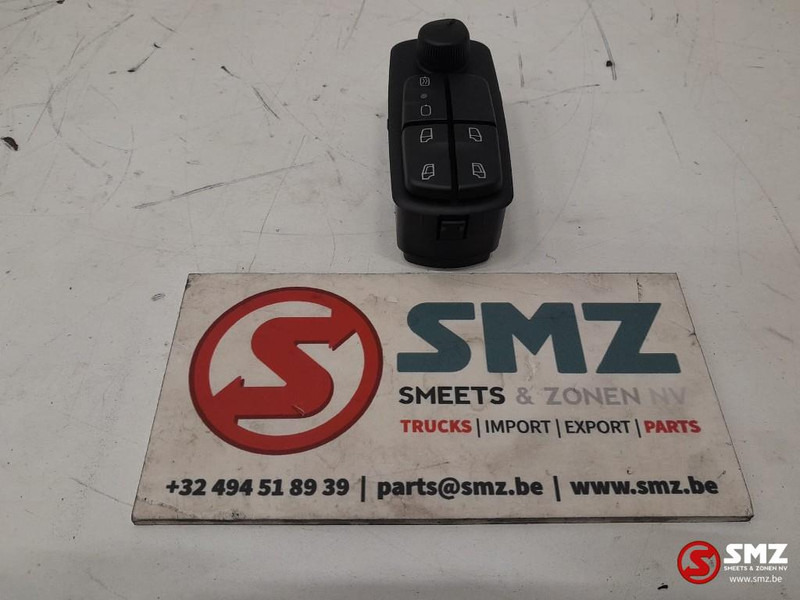 Mercedes-Benz Set van 3 raamopener schakelaar bestuurderszij - Sistema eléctrico para Camión: foto 2 Mercedes-Benz Set van 3 raamopener schakelaar bestuurderszij - Sistema eléctrico para Camión: foto 2