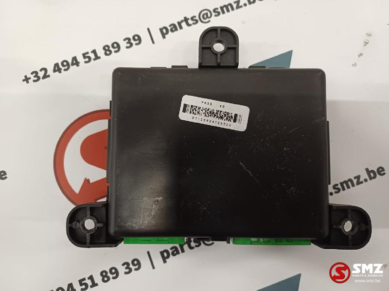 Renault Occ ECU ECS regeleenheid Renault - Unidad de control para Camión: foto 2 Renault Occ ECU ECS regeleenheid Renault - Unidad de control para Camión: foto 2