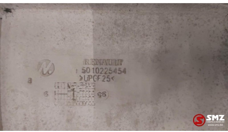 Renault Occ Grille Renault Premium - Parrilla para Camión: foto 3 Renault Occ Grille Renault Premium - Parrilla para Camión: foto 3