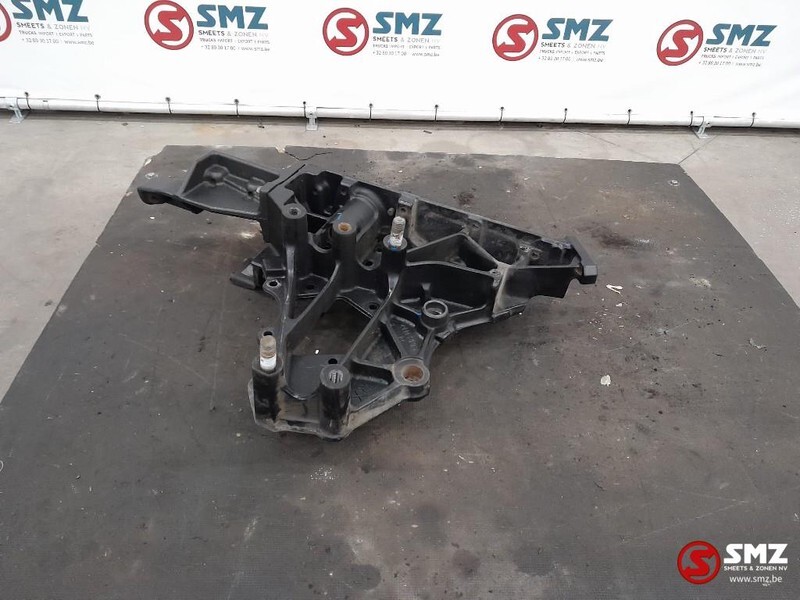 Renault Occ bracket links Renault T 21116689 82232523 - Bastidor/ Chasis para Camión: foto 3 Renault Occ bracket links Renault T 21116689 82232523 - Bastidor/ Chasis para Camión: foto 3