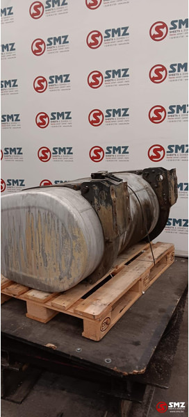 Renault Occ brandstoftank 415L + steunen Renault - Depósito de combustible para Camión: foto 2 Renault Occ brandstoftank 415L + steunen Renault - Depósito de combustible para Camión: foto 2