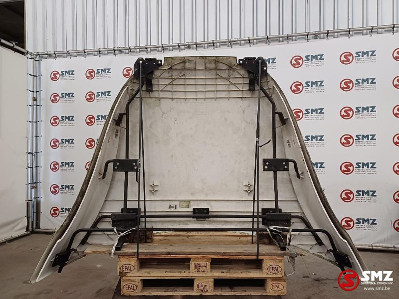 Renault Occ dakspoiler Renault - Aerodinámica/ Spoiler para Camión: foto 2 Renault Occ dakspoiler Renault - Aerodinámica/ Spoiler para Camión: foto 2