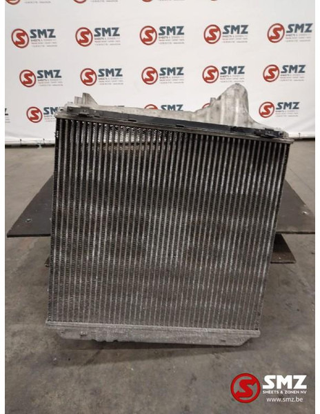 Renault Occ intercooler Renault T 7421162608 - Intercooler para Camión: foto 2 Renault Occ intercooler Renault T 7421162608 - Intercooler para Camión: foto 2