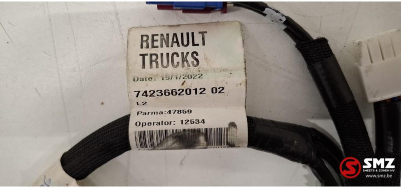Renault Occ kabelboom tollcollect Renault - Cables/ Alambres para Camión: foto 3 Renault Occ kabelboom tollcollect Renault - Cables/ Alambres para Camión: foto 3