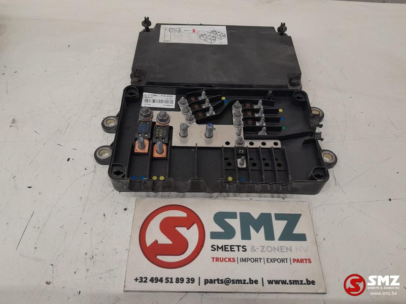 Renault Occ zekeringskast Renault - Sistema eléctrico para Camión: foto 1 Renault Occ zekeringskast Renault - Sistema eléctrico para Camión: foto 1