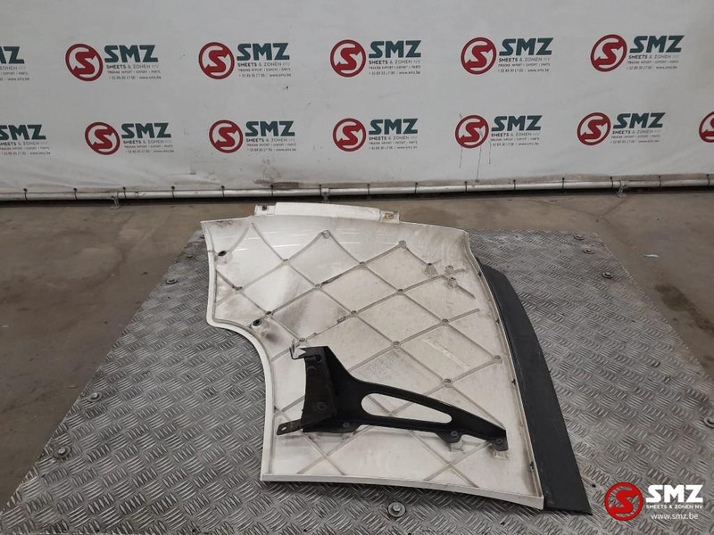 Scania Occ cabinespoiler rechtsboven Scania - Aerodinámica/ Spoiler para Camión: foto 5 Scania Occ cabinespoiler rechtsboven Scania - Aerodinámica/ Spoiler para Camión: foto 5