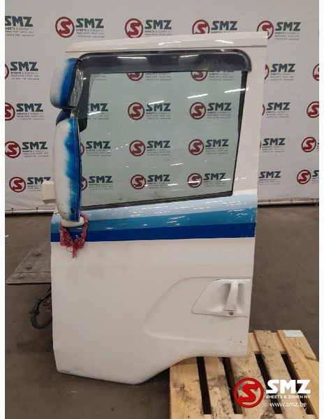 Scania Occ deur links Scania - Puerta y piezas para Camión: foto 1 Scania Occ deur links Scania - Puerta y piezas para Camión: foto 1