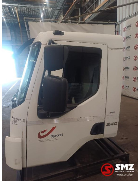 Volvo Occ cabine Volvo - Cabina e interior para Camión: foto 3 Volvo Occ cabine Volvo - Cabina e interior para Camión: foto 3