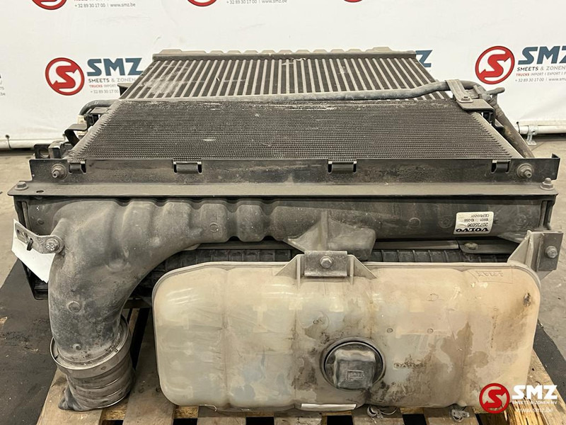 Volvo Occ radiator + intercooler Volvo - Radiador para Camión: foto 2 Volvo Occ radiator + intercooler Volvo - Radiador para Camión: foto 2