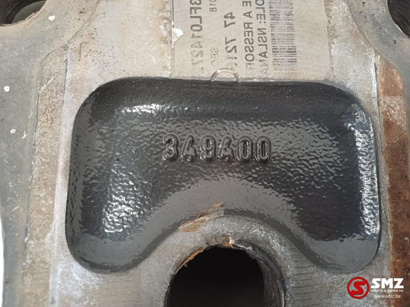 Volvo Occ schokdemperbeugel achteras linksonder Volvo - Amortiguadores para Camión: foto 3 Volvo Occ schokdemperbeugel achteras linksonder Volvo - Amortiguadores para Camión: foto 3