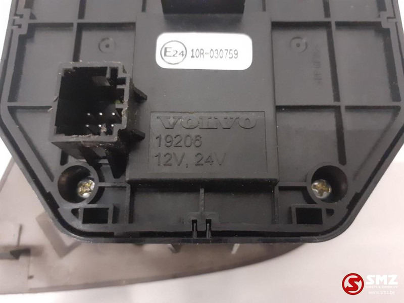 Volvo Occ verlichtingsregeleenheid Volvo - Sistema eléctrico para Camión: foto 3 Volvo Occ verlichtingsregeleenheid Volvo - Sistema eléctrico para Camión: foto 3