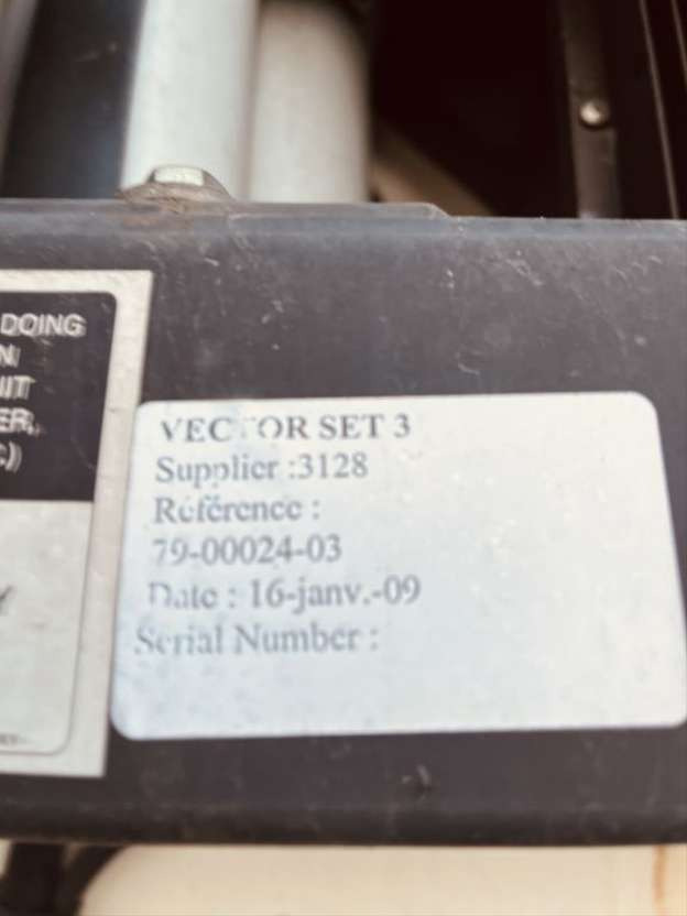 Diversen Vector 1800 Compleet en onderdelen Compressor ect - Semirremolque frigorífico: foto 4 Diversen Vector 1800 Compleet en onderdelen Compressor ect - Semirremolque frigorífico: foto 4