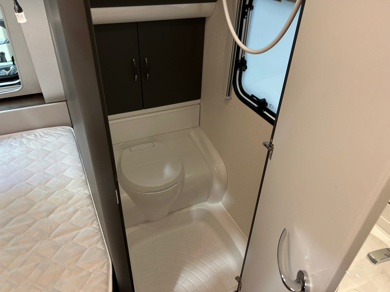 Caravana Excellent Edition 650 KMFe: foto 6 Caravana Excellent Edition 650 KMFe: foto 6